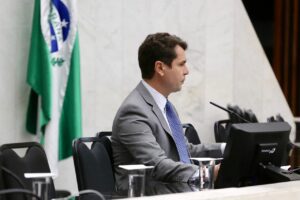 Assembleia Legislativa do Paraná aprova auxílio humanitário